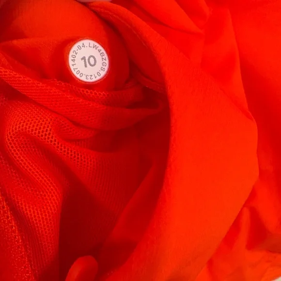 Lululemon Push Your Pace Vest Like New - Picture 6 of 8